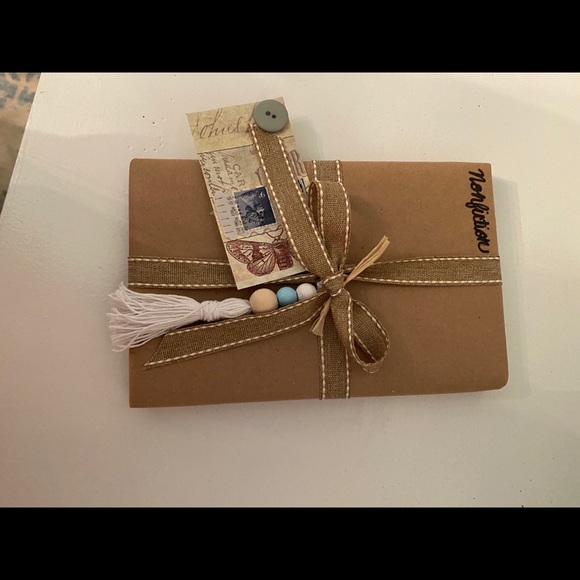 Blind Date with a Book - Picture 3 of 4